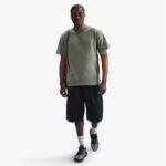 تی شرت سبز مردانه Nike Sportswear Premium Essentials