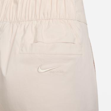 230473Ff-7Ddd-43F7-8048-1B33F544F25C_Size375_Croptop Nike Sportswear Collection Woven Trouser Kadın Krem Rengi Eşofman Altı
