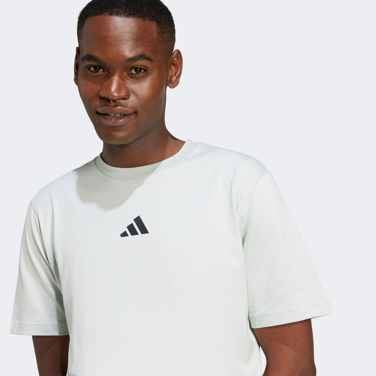 24657F15-30C6-464D-Affb-386E4646992B_Size2000X2000_Cropcenter Adidas City Escape Logo Graphic Erkek Gri T-Shirt