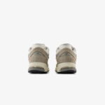 New Balance 2002R Unisex Krem Spor Ayakkabı