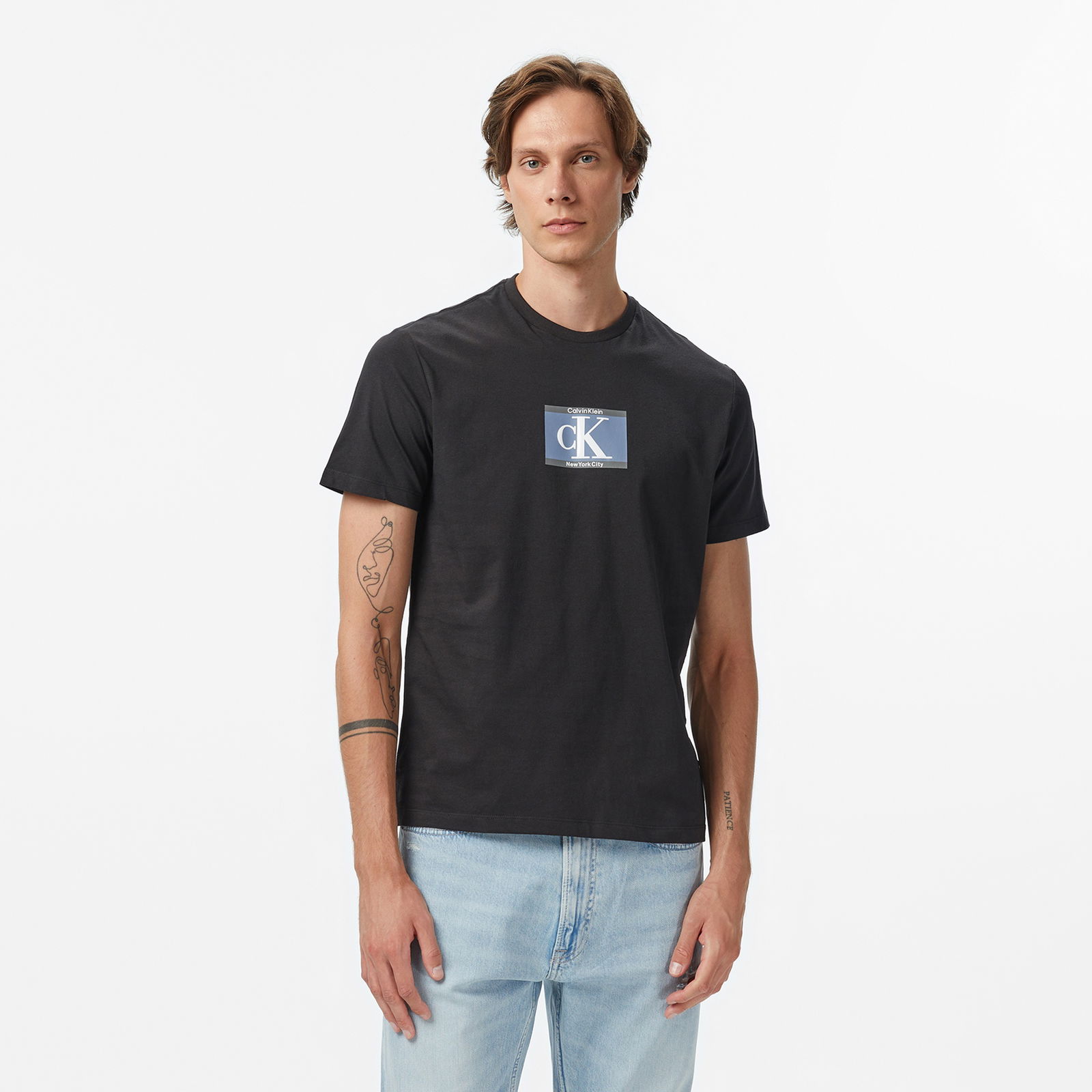 57Ae7F2C-6Dbe-4790-849E-6E7E573236Be_Size2000X2000_Cropcenter-1 Calvin Klein Box Tape Graphic Erkek Siyah T-Shirt