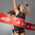 adidas Adizero Essentials Kadın Siyah Antrenman Şortu