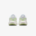 Nike Revolution 8 Kadın Beyaz Koşu Ayakkabısı