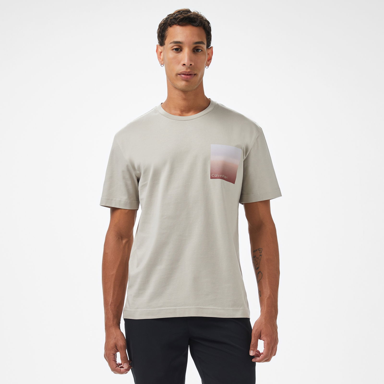 8E9Dd2De-B093-4E70-9497-46645D0Be098_Size2000X2000_Cropcenter تی شرت آبی مردانه لوگو اومبر کالوین کلاین