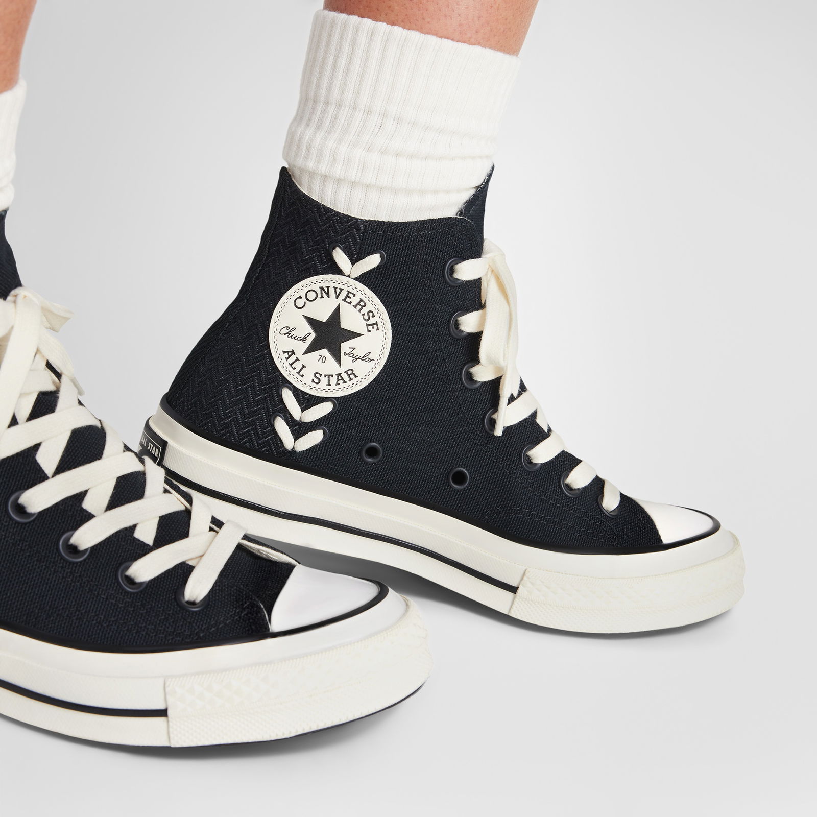 8Fbae1A2-6831-4Ca7-A7F7-8077A6182640_Size2000X2000_Cropcenter Converse Chuck 70 Crafted Laces Unisex Siyah Sneaker