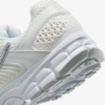 Nike Zoom Vomero 5 Gold Kadın Beyaz Spor Ayakkabı