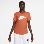 Nike Sportswear Club Essentials Kadın Turuncu T-Shirt