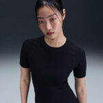 Nike Dri-Fit Zenvy Kadın Siyah T-Shirt