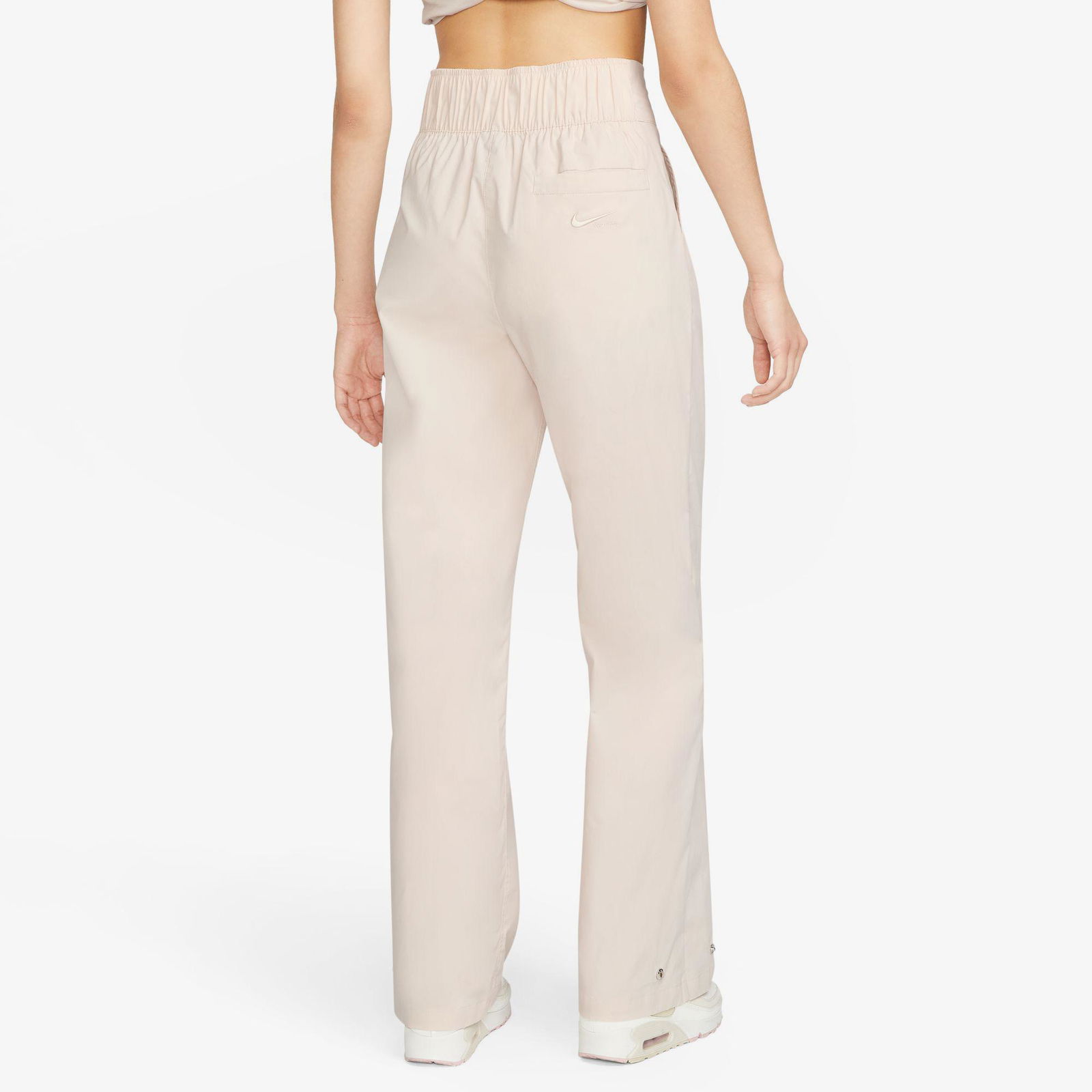 C0E94C74-7Eb9-4346-Bc5A-25B0Cb0E77Ea_Size2000X2000_Cropcenter Nike Sportswear Collection Woven Trouser Kadın Krem Rengi Eşofman Altı