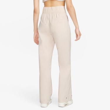 C0E94C74-7Eb9-4346-Bc5A-25B0Cb0E77Ea_Size375_Croptop Nike Sportswear Collection Woven Trouser Kadın Krem Rengi Eşofman Altı