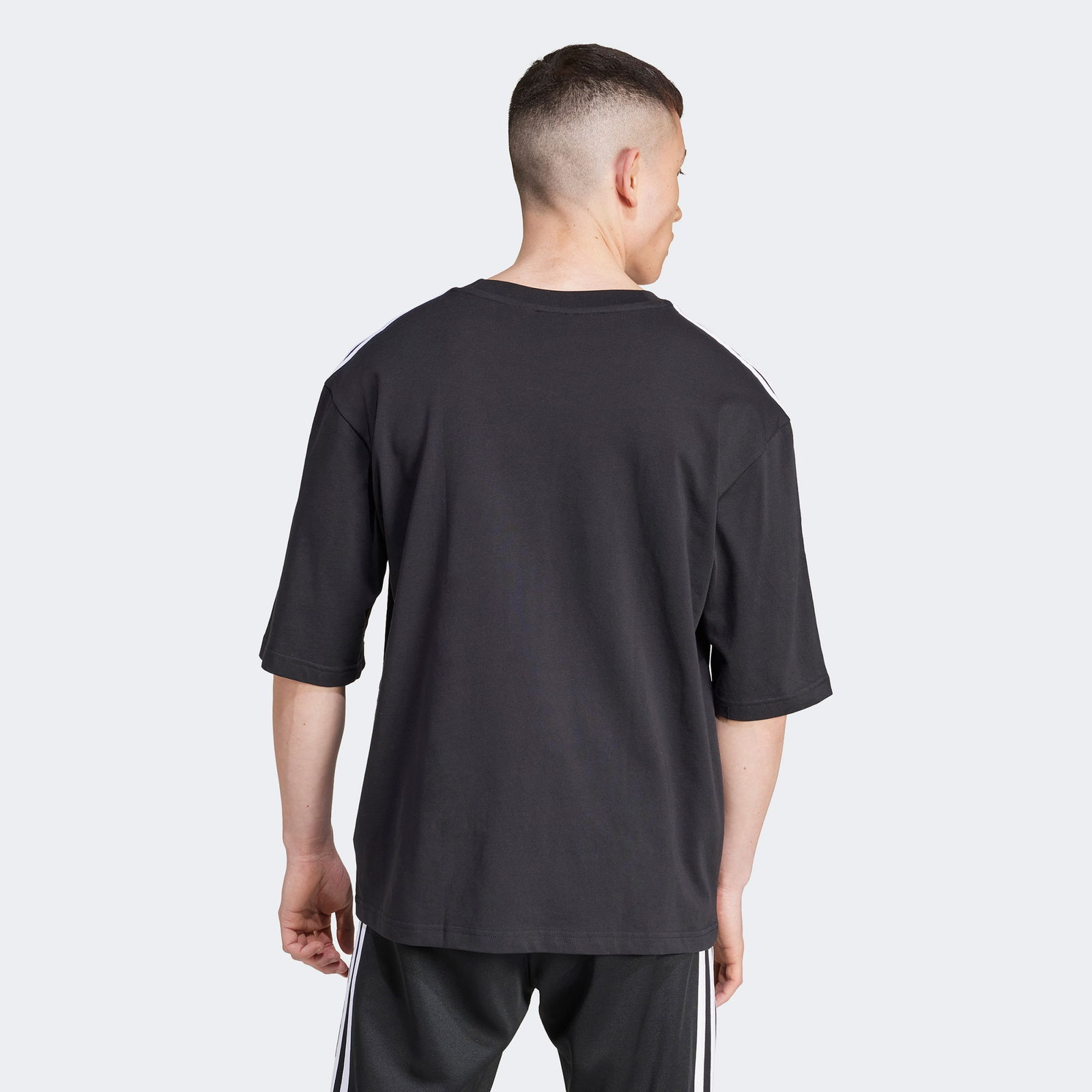 C4C2Eecf-E5D0-42Ae-84B7-6F3E92855276_Size2000X2000_Cropcenter Adidas Originals Adicolor Oversized Erkek Siyah T-Shirt