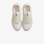 Nike Downshifter 13 Kadın Krem Rengi Koşu Ayakkabısı