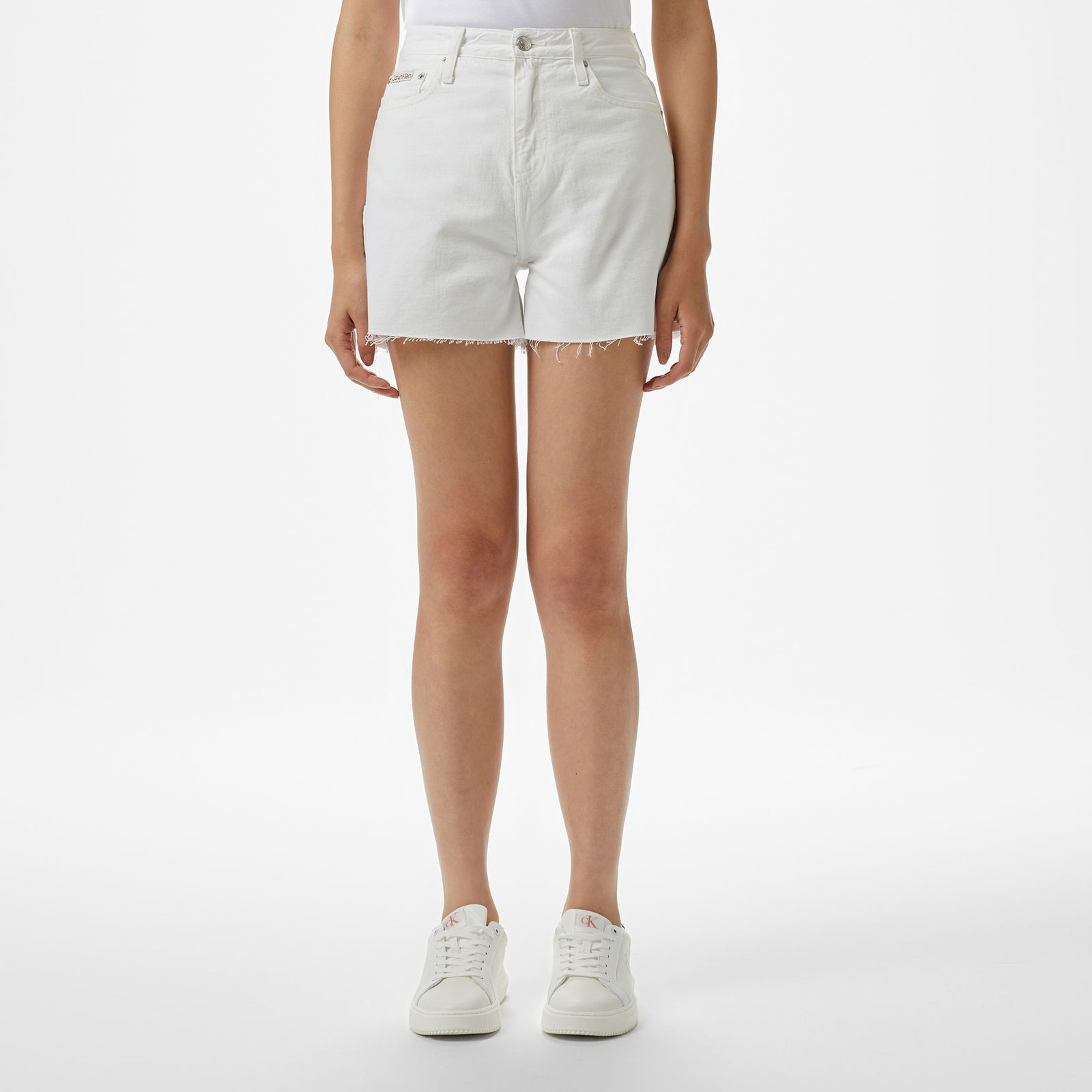 D90F9862-Af4F-4311-B80D-Ba31F53Ad908_Size2000X2000_Cropcenter Calvin Klein Mom Kadın Beyaz Şort