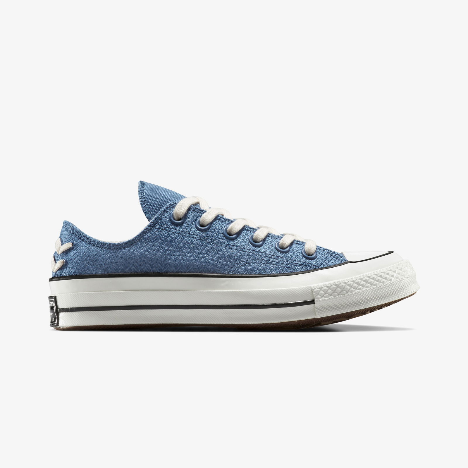 Dae3Bdf2-265B-4698-9506-414A208Ec2F3_Size2000X2000_Cropcenter-1 Converse Chuck 70 Crafted Laces Unisex Mavi Sneaker