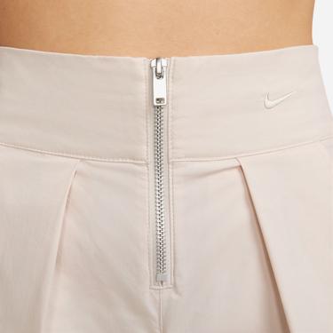 E5Febe64-Cd58-4093-97Af-96Bef8Cd22Ef_Size375_Croptop Nike Sportswear Collection Woven Trouser Kadın Krem Rengi Eşofman Altı