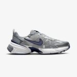 Nike V2K Run Erkek Gri Spor Ayakkabı