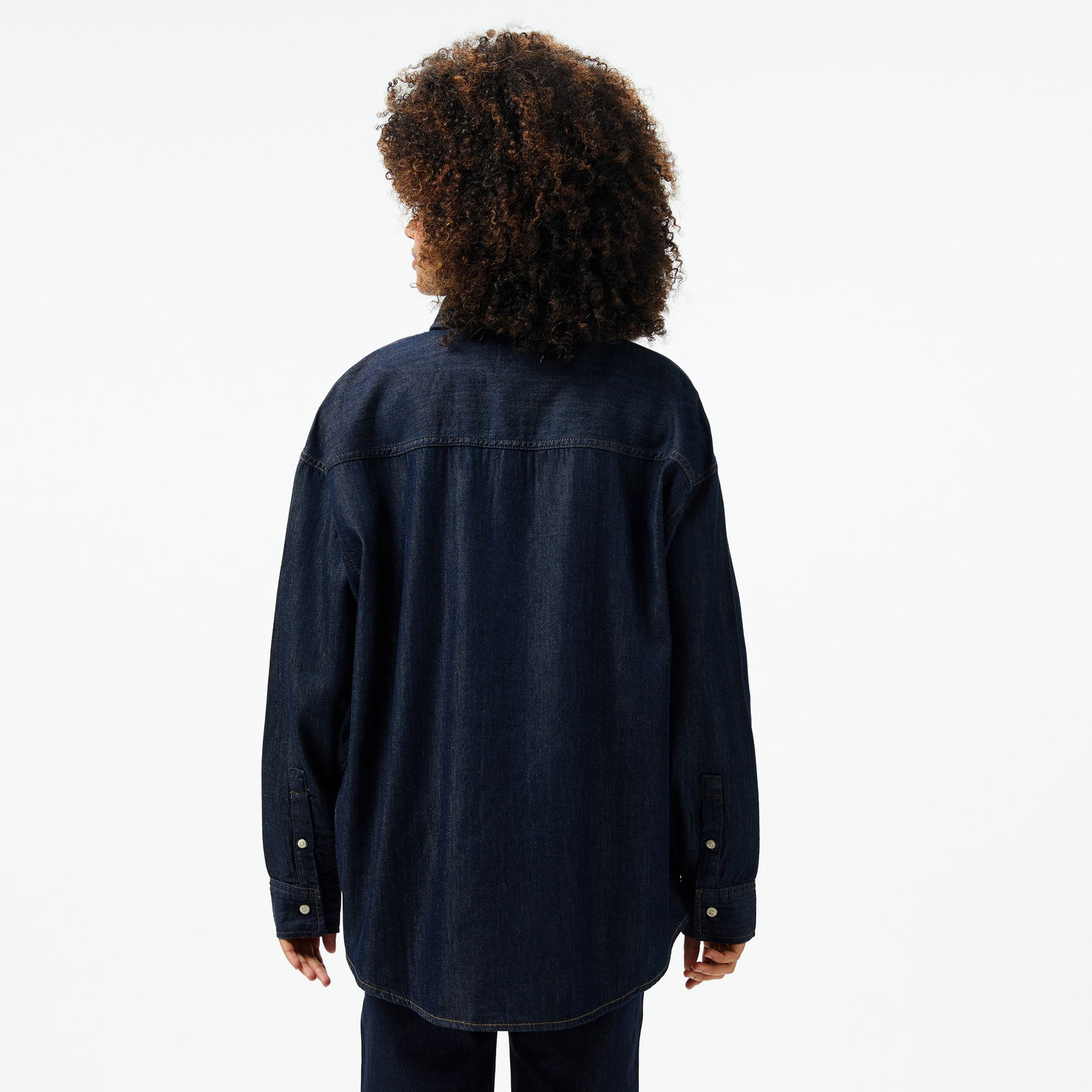 4F4B8411-D56C-46Bf-88Ed-81D935Dbf359_Size2000X2000_Cropcenter Calvin Klein Oversized Denim Kadın Lacivert Gömlek