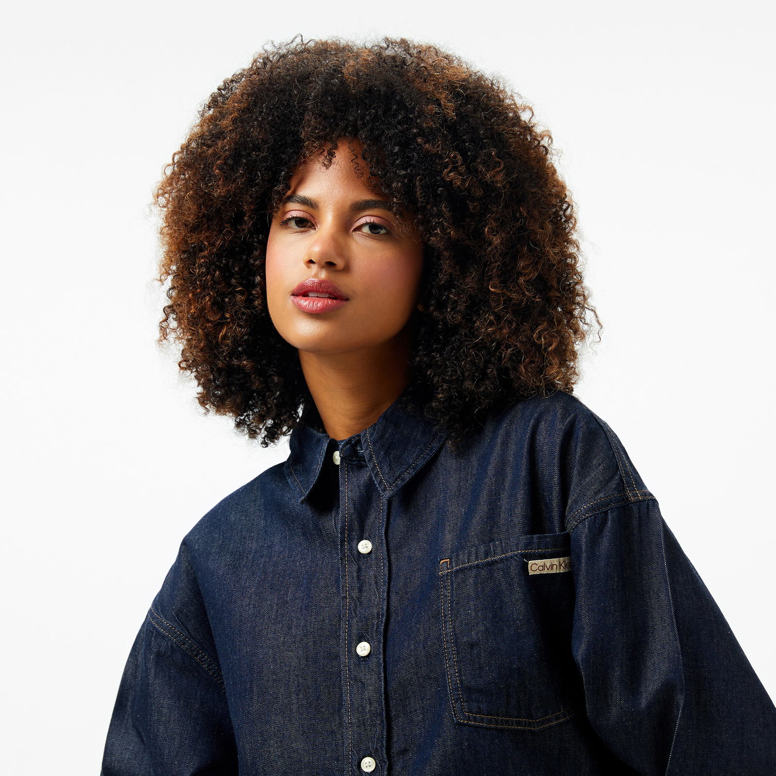 99D7E740-Db2E-4605-8640-3861Cc2E6507_Size2000X2000_Cropcenter Calvin Klein Oversized Denim Kadın Lacivert Gömlek