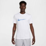 Nike Sportswear Swoosh Erkek Beyaz T-Shirt