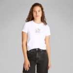 تی شرت سفید زنانه عکاسی جلو گرافیک کالوین کلاین - تصویر 18