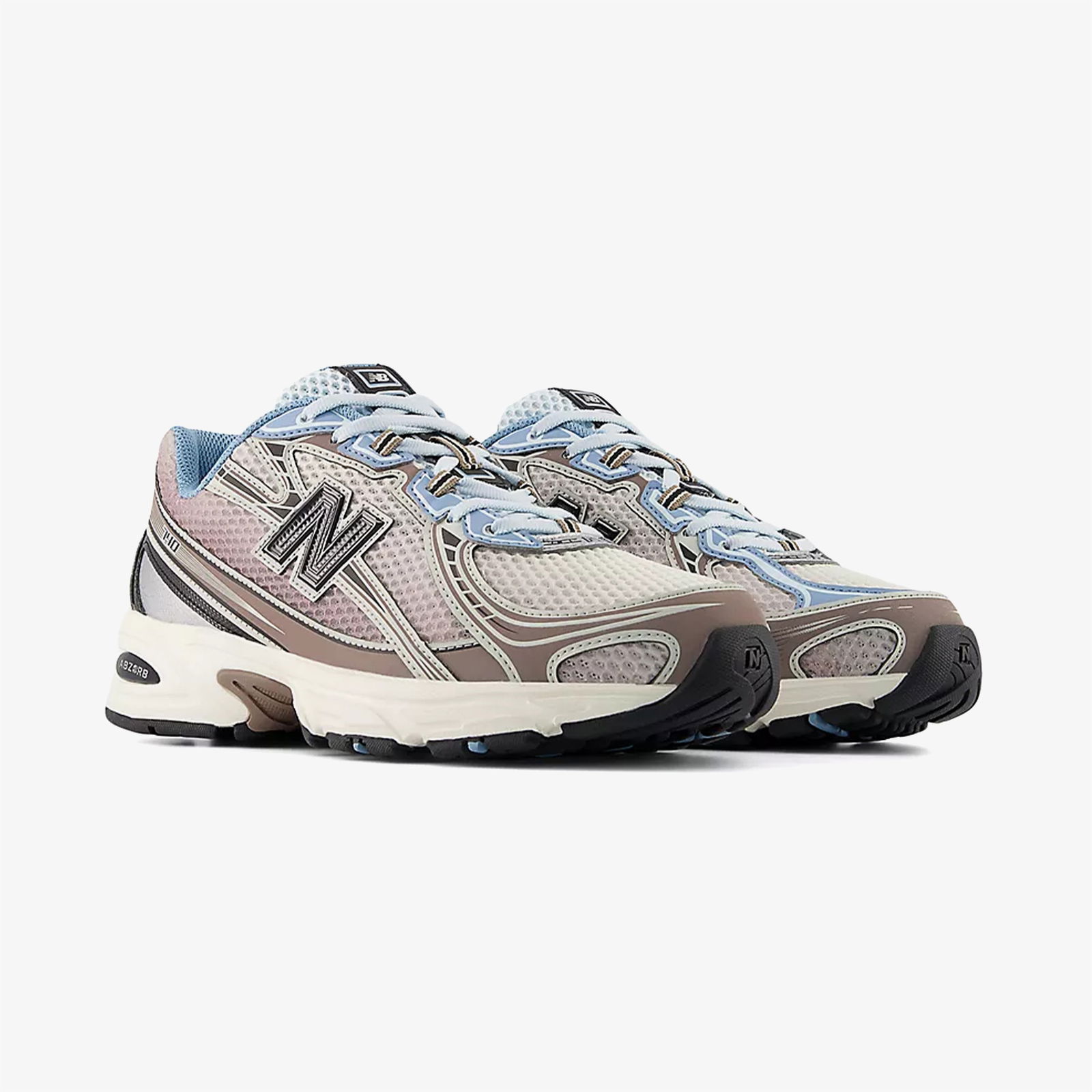 6112Cba3-Efa5-4347-9E2C-F84968D38B41_Size2000X2000_Cropcenter New Balance 740 Lifestyle Kadın Gri Spor Ayakkabı