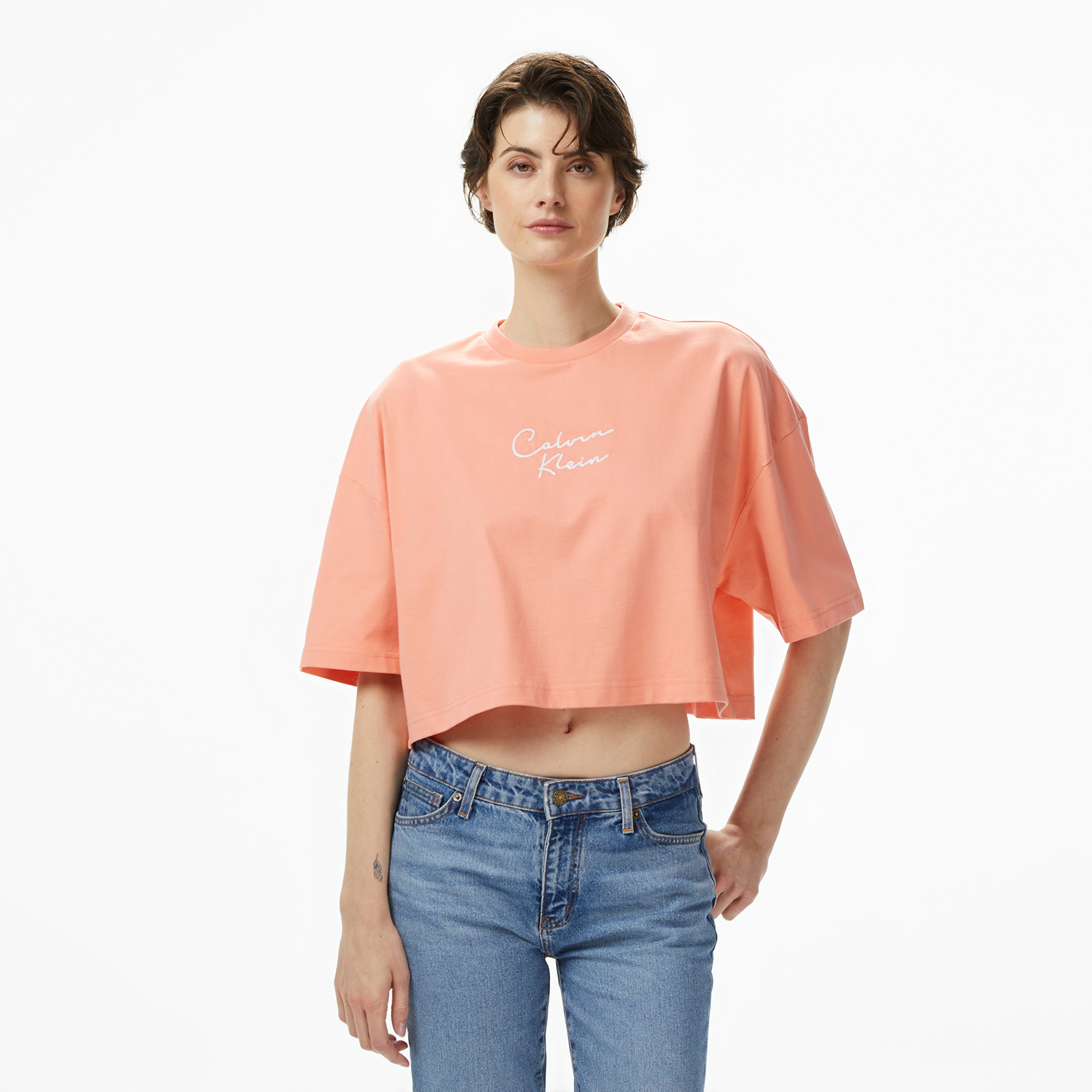 75F8Aafe-0C04-4649-A064-926E66655868_Size2000X2000_Cropcenter Calvin Klein Cropped Boxy Chain Stitch Logo Kadın Turuncu T-Shirt