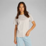 تی شرت معمولی زنانه خاکستری لوگو قهرمان کالوین کلاین - تصویر 18