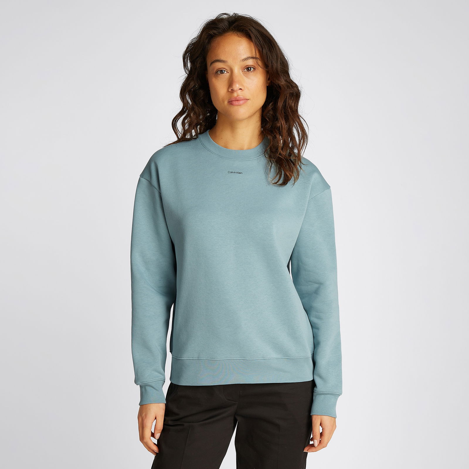 7Dd8052D-0D15-45C5-8C37-0740B4325719_Size2000X2000_Cropcenter-1 Calvin Klein Kadın Mavi Sweatshirt