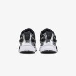 Nike V5 RNR Erkek Siyah Spor Ayakkabı