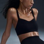 Nike Dri-FIT Alate Trace Kadın Siyah Bra