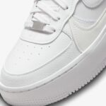 Nike Air Force 1 PLT.AF.ORM Kadın Beyaz Spor Ayakkabı
