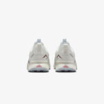 Nike Juniper Trail 3 Kadın Beyaz Koşu Ayakkabısı