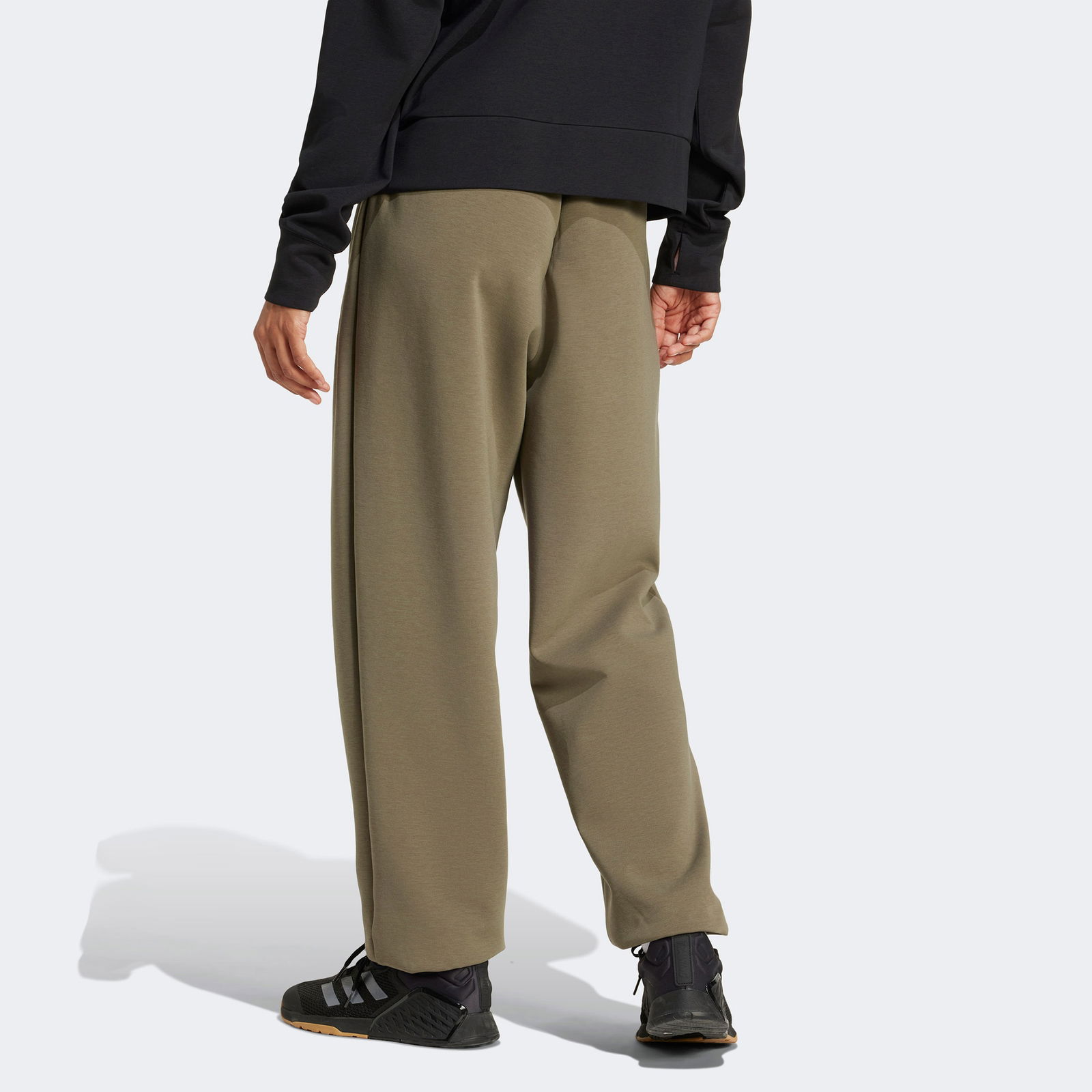 A66F2663-A869-4867-83A3-406B7A277129_Size2000X2000_Cropcenter Adidas Designed For Warm Up Kadın Haki Eşofman Altı