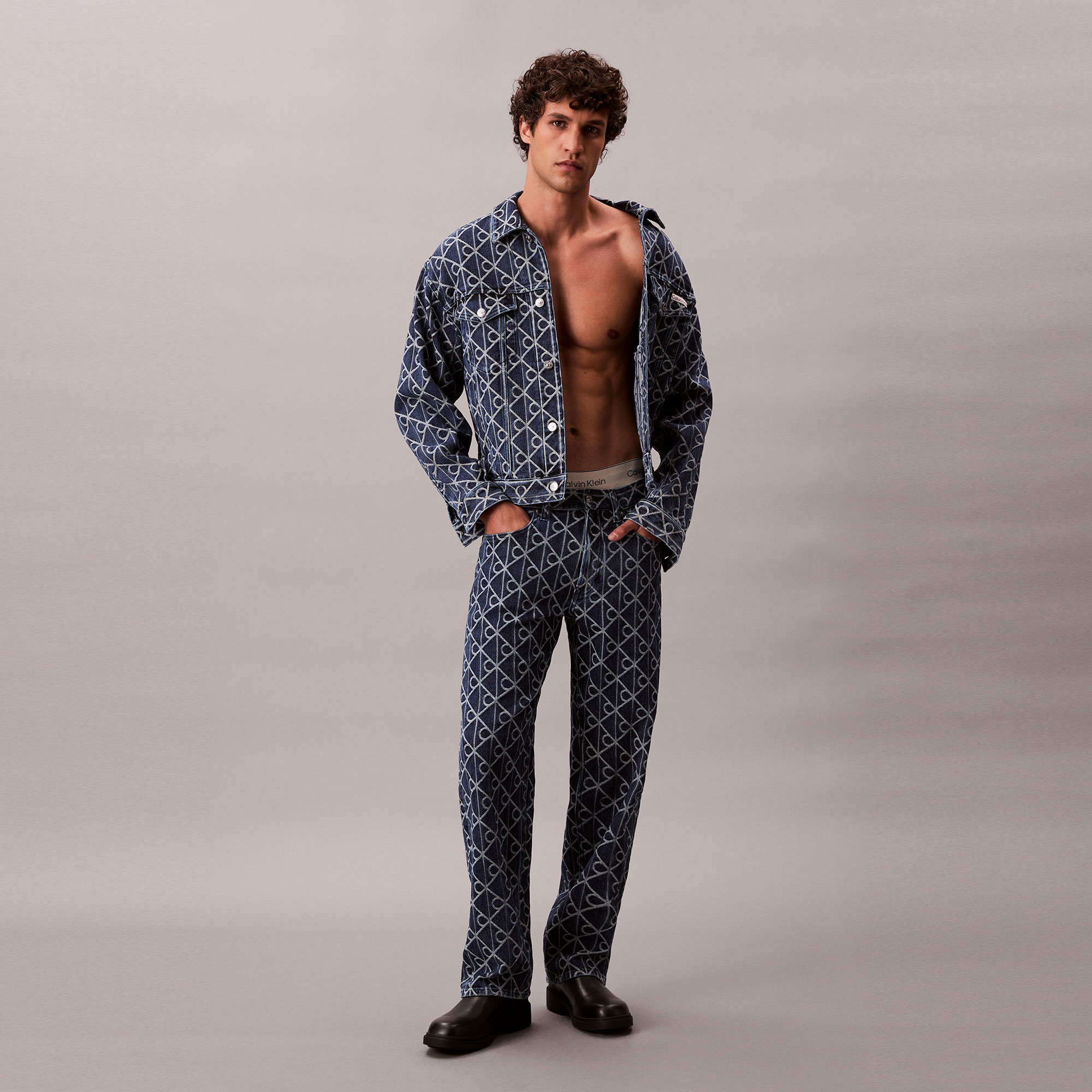 A9023616-6167-4900-B2Cb-Fed53F8Ccda7_Size2000X2000_Cropcenter Calvin Klein 90S Indigo Emblem Jacquard Truck Erkek Mavi Ceket