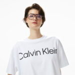 Calvin Klein Boxy Logo Graphic Kadın Beyaz T-Shirt