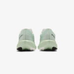 New Balance Fuelcell Rebel V4 Kadın Krem Koşu Ayakkabısı