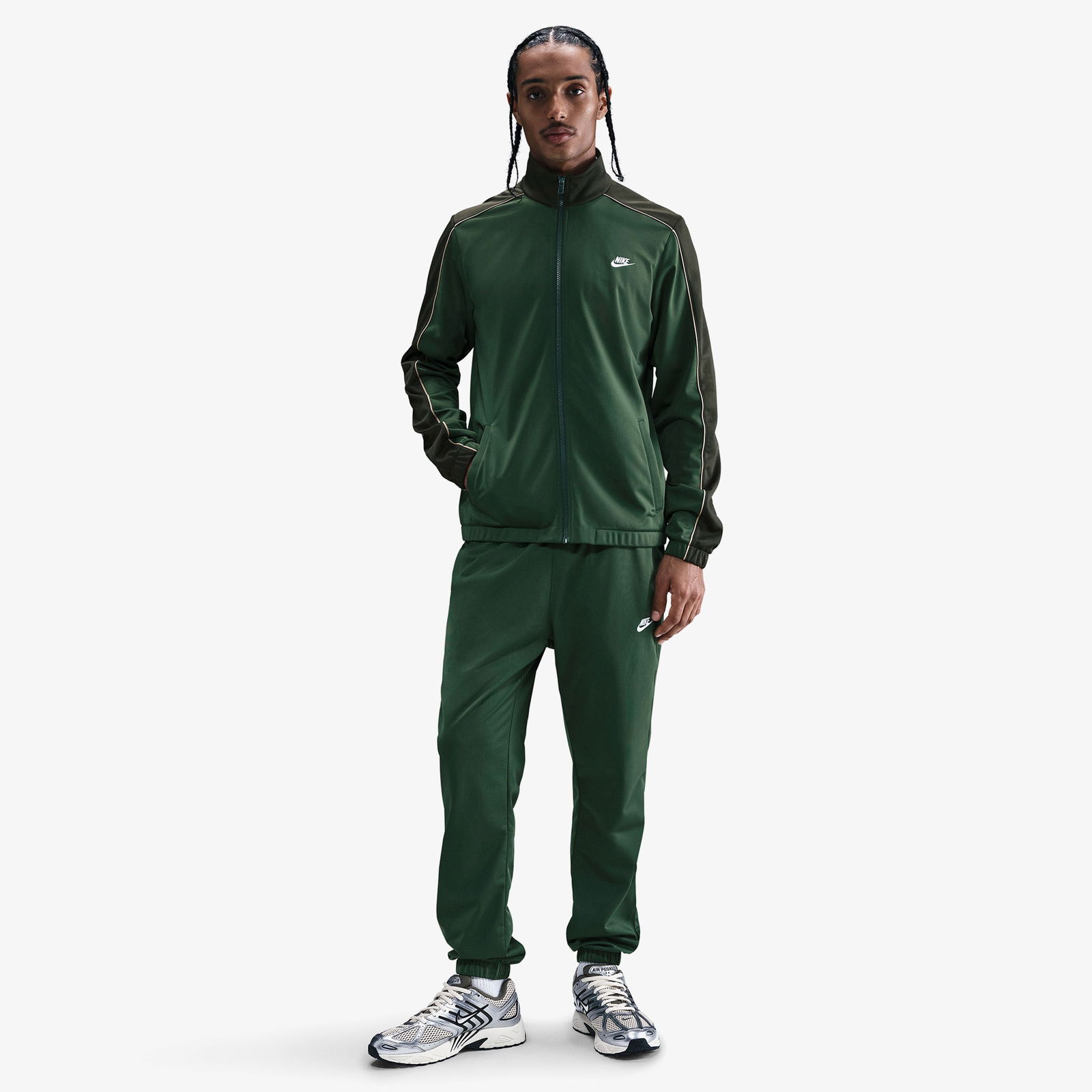 F9724A19-Fd03-4960-9D7C-056E157493Cf_Size2000X2000_Cropcenter Nike Sportswear Club Erkek Yeşil Eşofman Takımı
